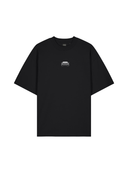 juodi medvilniniai marskineliai su issiuvineta masina